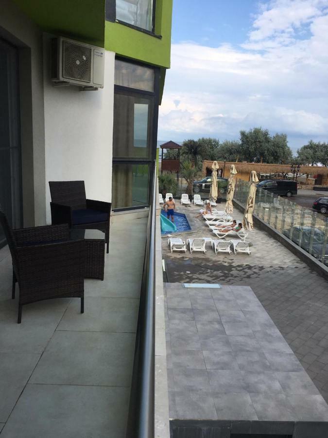 Umi Apartment Alezzi Resort 那沃达利 外观 照片