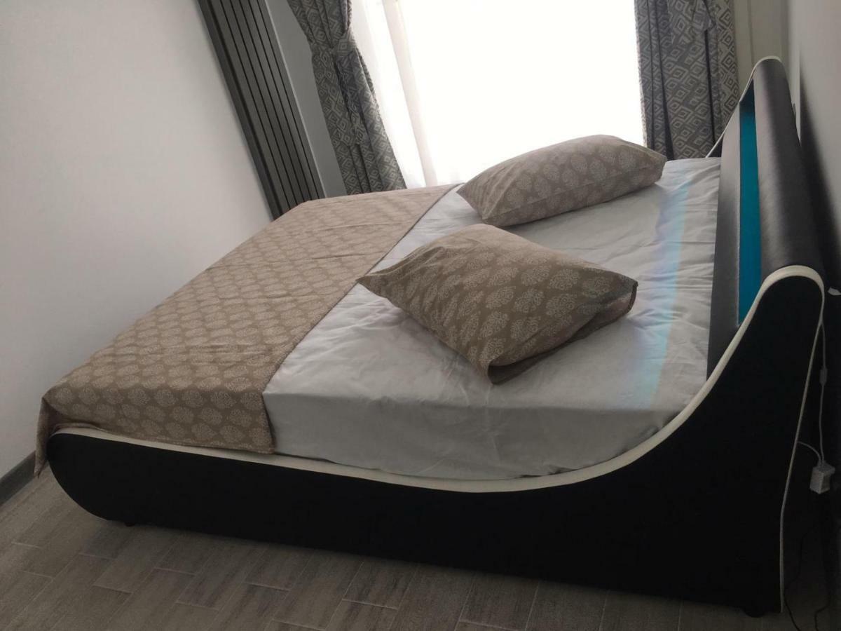 Umi Apartment Alezzi Resort 那沃达利 外观 照片