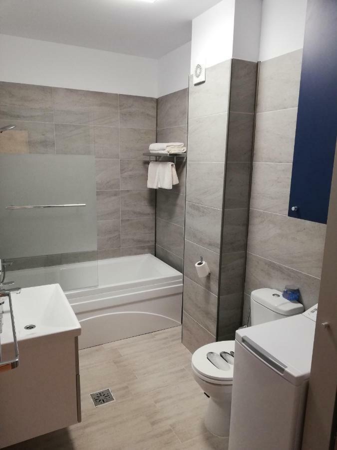 Umi Apartment Alezzi Resort 那沃达利 外观 照片