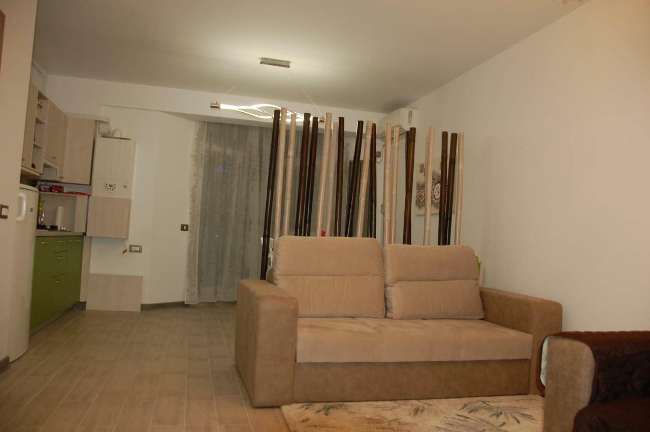 Umi Apartment Alezzi Resort 那沃达利 外观 照片