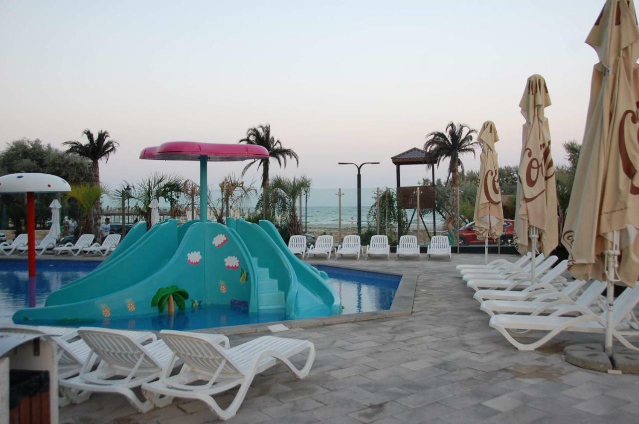Umi Apartment Alezzi Resort 那沃达利 外观 照片